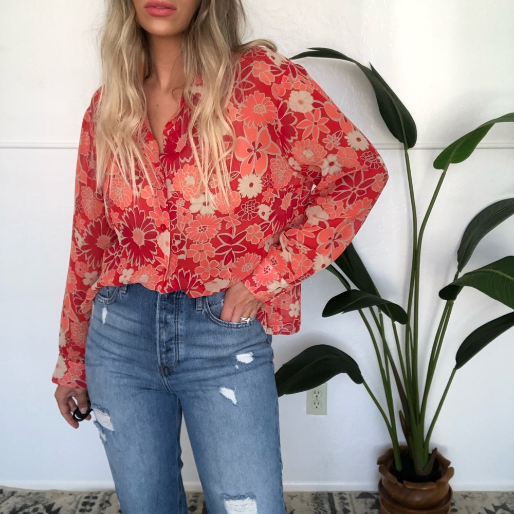 {Apostrophe} semi sheer blouse - Picture 4 of 8